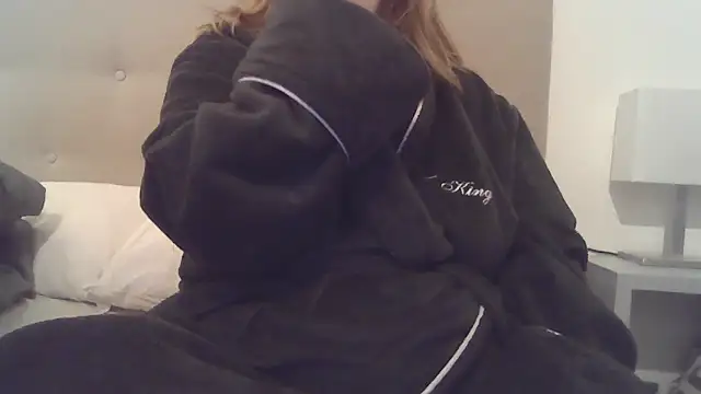 Snapshot of sizha6 chatting on November 21, 6:45 am sizha6 online show from November 21, 6:45 am
