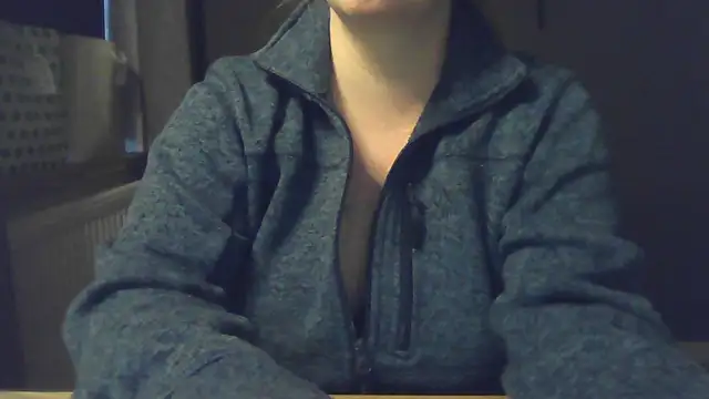 Snapshot of sizha6 chatting on April 7, 6:19 pm sizha6 online show from April 7, 6:19 pm
