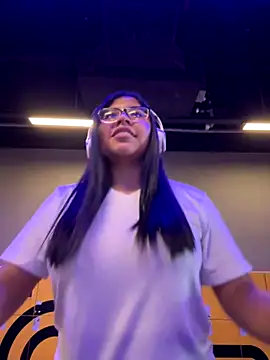 Karla Stein2025 online show from November 25, 1:55 pm