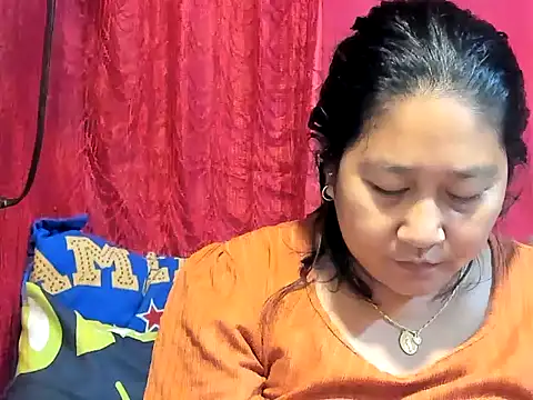 hotchubby88 online show from February 19, 7:48 am