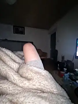 Snapshot of DerechteJunge chatting on October 22, 12:00 am DerechteJunge online show from October 22, 12:00 am