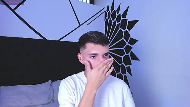 JacobRoberts1 online show from September 24, 8:12 pm