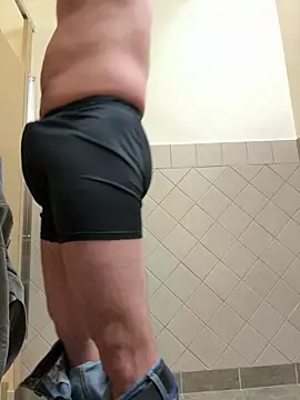 plaintreebull online show from February 6, 7:50 pm