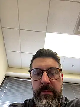 plaintreebull online show from March 11, 6:14 pm