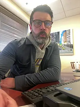 plaintreebull online show from March 20, 6:35 pm