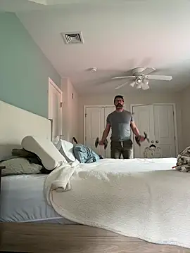 plaintreebull online show from April 3, 6:17 pm