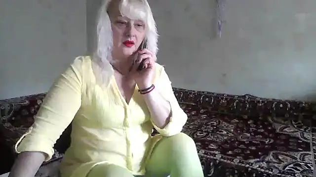 Snapshot of NikolinaBounty chatting on September 25, 11:25 am NikolinaBounty online show from September 25, 11:25 am