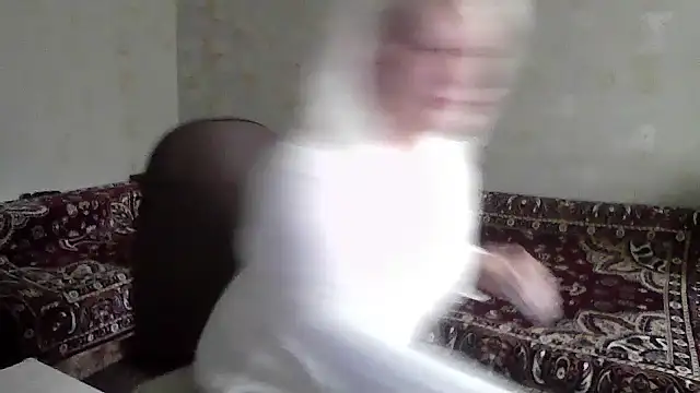 Snapshot of NikolinaBounty chatting on October 8, 6:22 am NikolinaBounty online show from October 8, 6:22 am