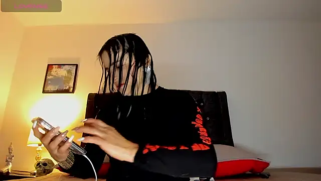 Skay Hot online show from December 30, 3:14 am