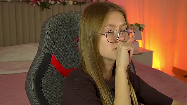 EveMundie online show from September 24, 12:19 pm