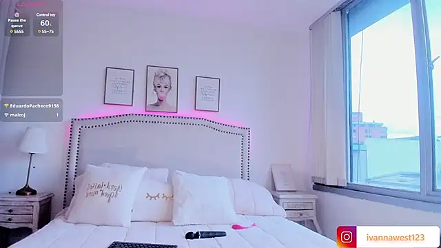 Snapshot of Ivanna_West chatting on March 20, 6:09 pm Ivanna West online show from March 20, 6:09 pm