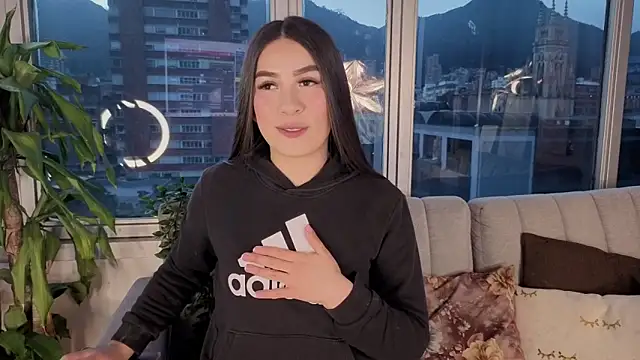 Snapshot of Ivanna_West chatting on September 17, 10:50 am Ivanna West online show from September 17, 10:50 am