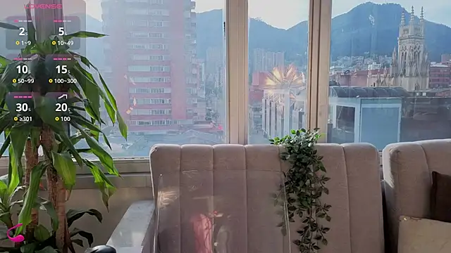 Snapshot of Ivanna_West chatting on October 6, 11:51 am Ivanna West online show from October 6, 11:51 am