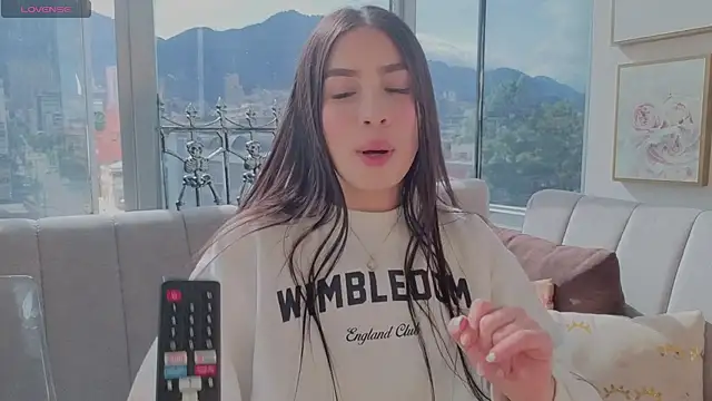 Snapshot of Ivanna_West chatting on October 19, 1:34 pm Ivanna West online show from October 19, 1:34 pm