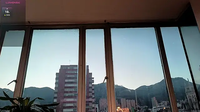 Snapshot of Ivanna_West chatting on October 23, 10:47 am Ivanna West online show from October 23, 10:47 am