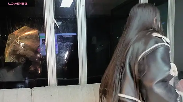 Snapshot of Ivanna_West chatting on March 11, 9:59 am Ivanna West online show from March 11, 9:59 am