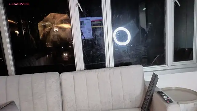 Snapshot of Ivanna_West chatting on March 19, 9:57 am Ivanna West online show from March 19, 9:57 am