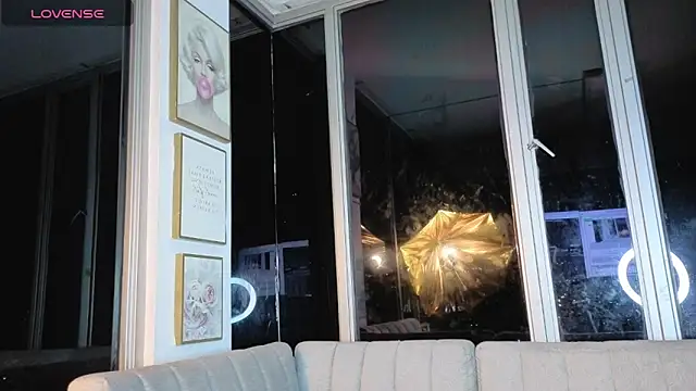 Snapshot of Ivanna_West chatting on March 27, 9:53 am Ivanna West online show from March 27, 9:53 am