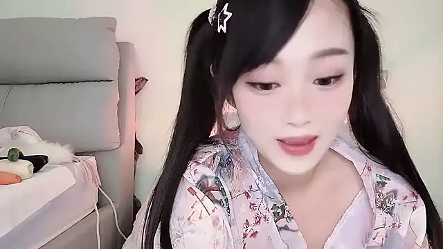yueyue2003 online show from March 20, 2:32 pm