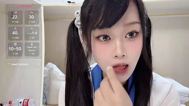 yueyue2003 online show from May 12, 12:24 pm