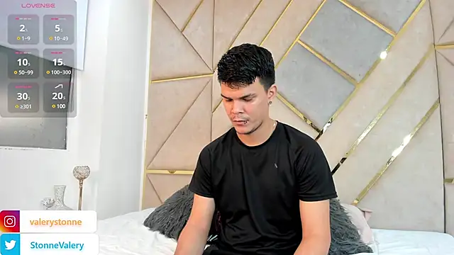 ValeryandMarcel online show from March 7, 9:06 pm
