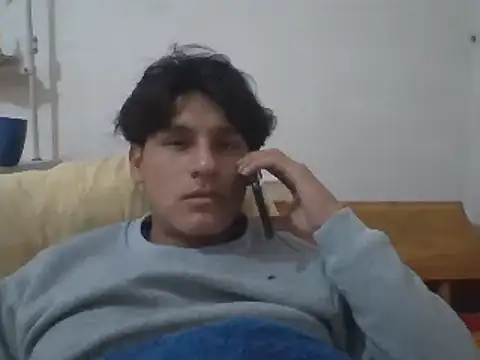 Snapshot of chico_pollaa chatting on March 14, 1:37 am chico pollaa online show from March 14, 1:37 am