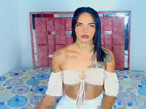 cherry crushx online show from November 24, 4:01 am