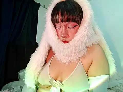 Snapshot of blue_katt chatting on March 11, 7:04 am blue katt online show from March 11, 7:04 am