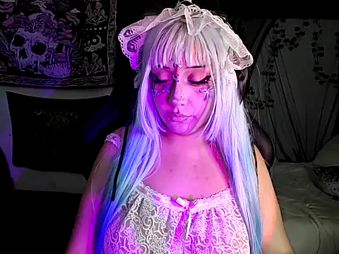 Snapshot of blue_katt chatting on September 24, 10:57 pm blue katt online show from September 24, 10:57 pm