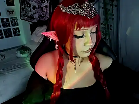 Snapshot of blue_katt chatting on November 19, 8:53 pm blue katt online show from November 19, 8:53 pm