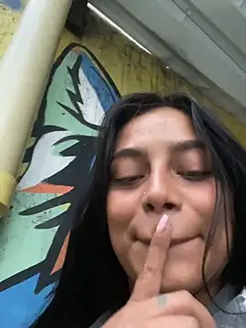 Snapshot of Emily_sharlot chatting on March 1, 11:07 pm Emily sharlot online show from March 1, 11:07 pm