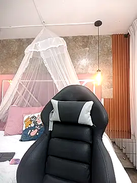 EmmaSulivan online show from September 25, 12:31 pm