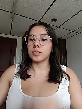EmmaSulivan online show from April 28, 8:14 pm