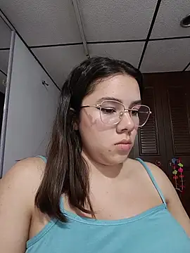 EmmaSulivan online show from May 13, 10:17 pm