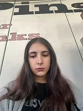 sexymelli18 online show from June 13, 2:15 pm