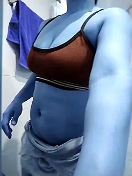 Snapshot of loramen22 chatting on February 21, 3:12 am loramen22 online show from February 21, 3:12 am