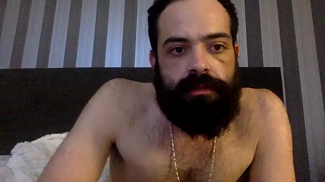 guccititi online show from September 19, 10:38 am