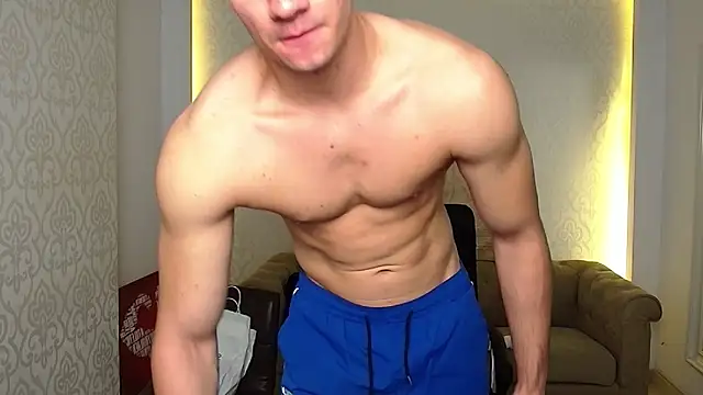 Snapshot of MaxKaiden chatting on October 4, 4:32 am MaxKaiden online show from October 4, 4:32 am