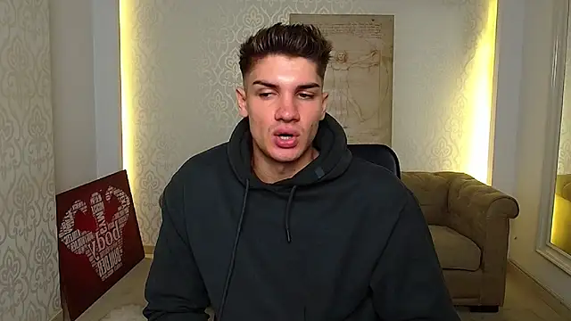 Snapshot of MaxKaiden chatting on October 6, 4:43 am MaxKaiden online show from October 6, 4:43 am