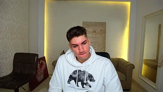 Snapshot of MaxKaiden chatting on October 16, 4:46 am MaxKaiden online show from October 16, 4:46 am