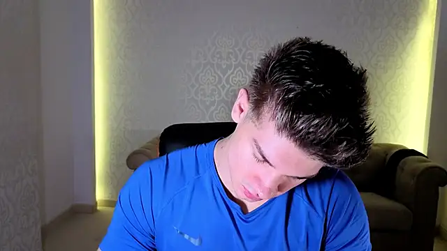 MaxKaiden online show from June 25, 4:01 am