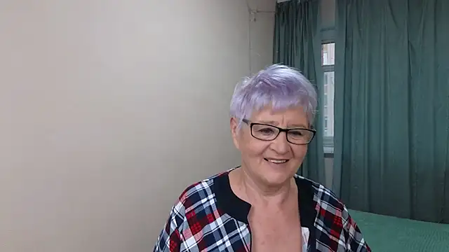 Sandra Snowflake online show from September 25, 3:54 am