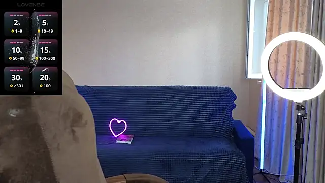 Sandra Snowflake online show from March 27, 1:22 pm