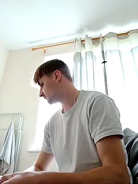 Snapshot of Eusuntnoulgigolo chatting on March 21, 12:50 pm Eusuntnoulgigolo online show from March 21, 12:50 pm