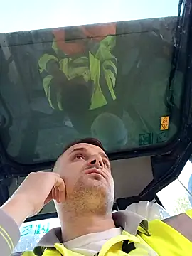 Snapshot of Eusuntnoulgigolo chatting on September 9, 7:08 am Eusuntnoulgigolo online show from September 9, 7:08 am