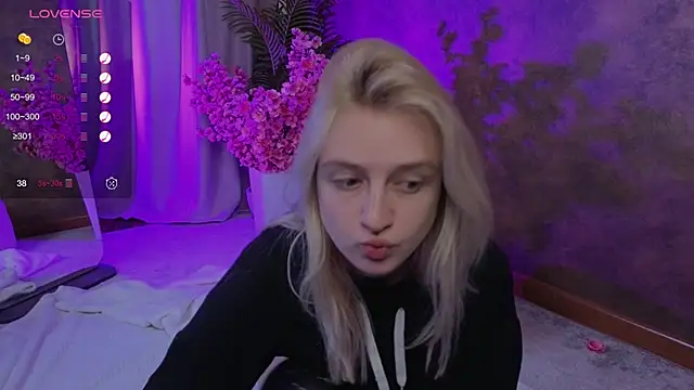 Snapshot of aishiro chatting on November 5, 9:20 am aishiro online show from November 5, 9:20 am