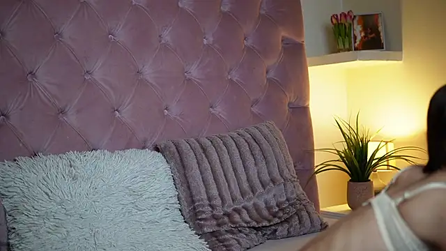 MaiaMini online show from November 13, 10:52 pm