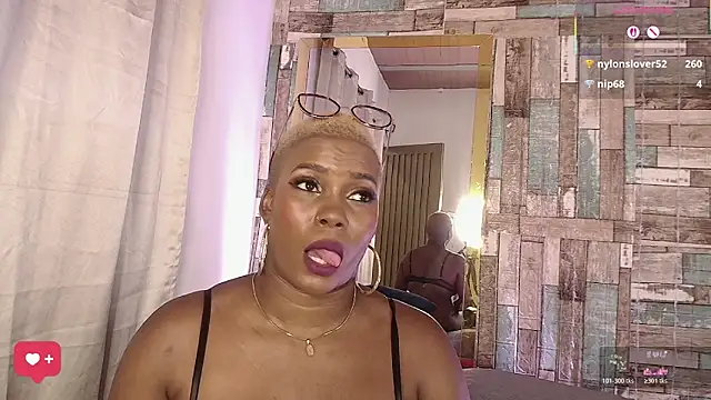 Snapshot of DashaSousaa chatting on February 26, 3:22 pm DashaSousaa online show from February 26, 3:22 pm