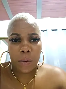 Snapshot of DashaSousaa chatting on March 19, 4:05 am DashaSousaa online show from March 19, 4:05 am