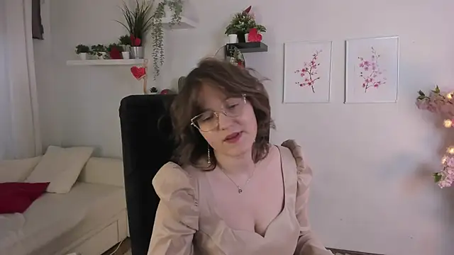 Rada Woods online show from February 17, 2:26 pm